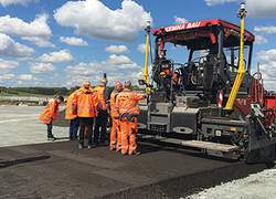 Praxis: Hamburg Airport Vorfeldsanierung voll im Zeitplan